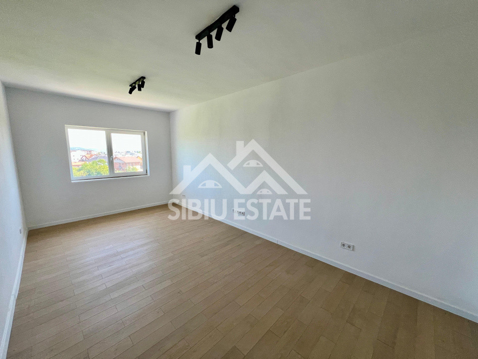 Apartament modern cu 3 camere, balcon și loc de parcare , Șelimbăr