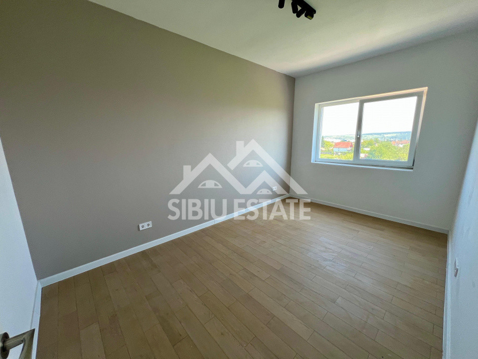 Apartament modern cu 3 camere, balcon și loc de parcare , Șelimbăr