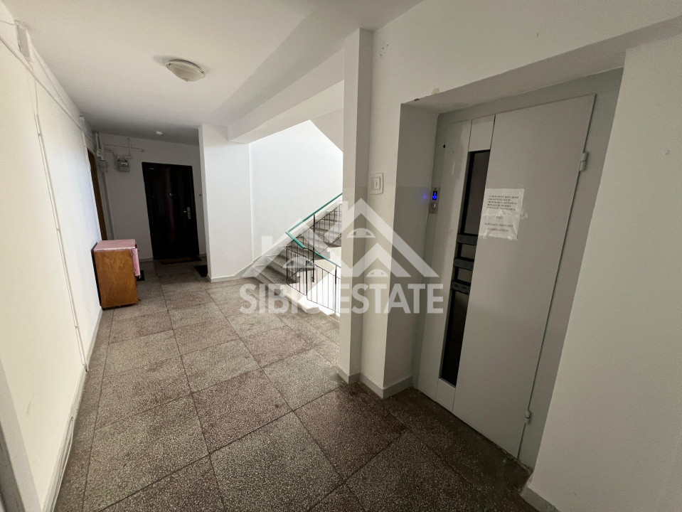 Apartament 3 camere logie si pivnita Mihai Viteazu, Iorga scoala 6