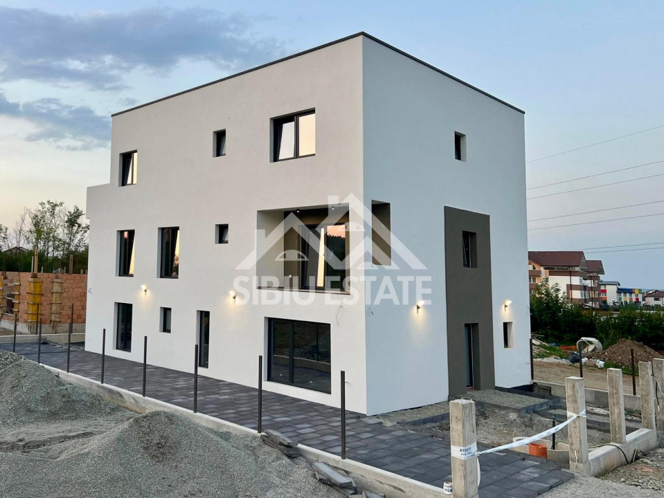 Apartament modern, 3 camere , finisaje premium, Calea Cisnadiei
