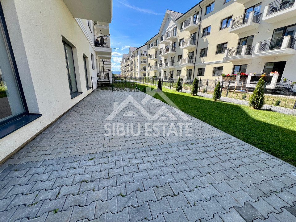 Spatiu Comercial Finisat 65 mp, curte proprie 78 mp, 2 parcari 