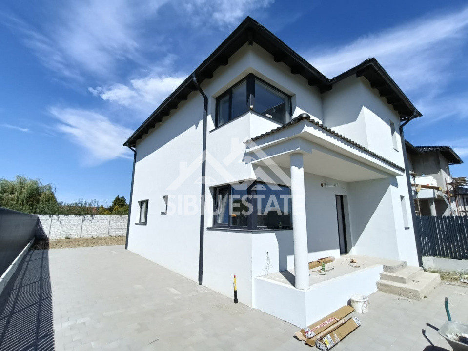 Casă individuală de vânzare – Cristian, zonă liniștită