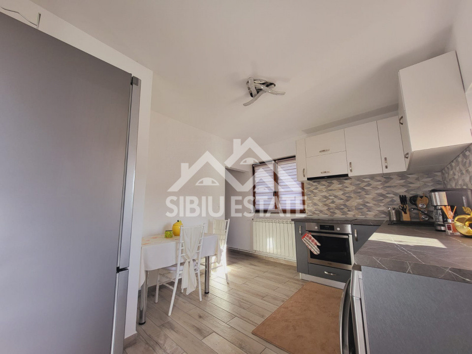  Casă individuală cu 3 camere, curte generoasă, casa de apa