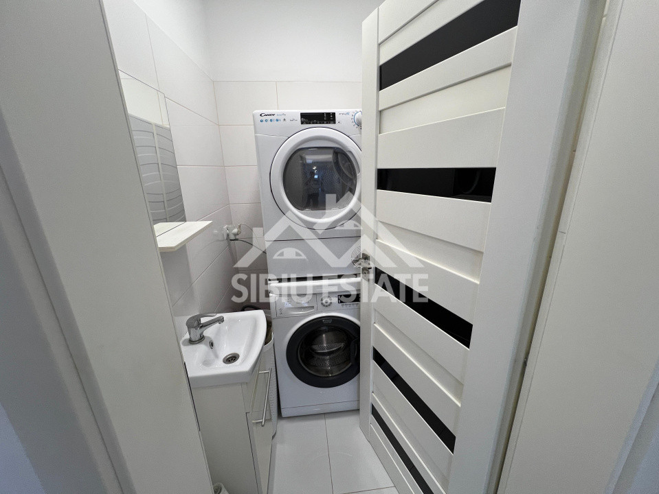 Apartament super luminos, 3 camere, 2 bai 82 mp, zona Doamna Stanca