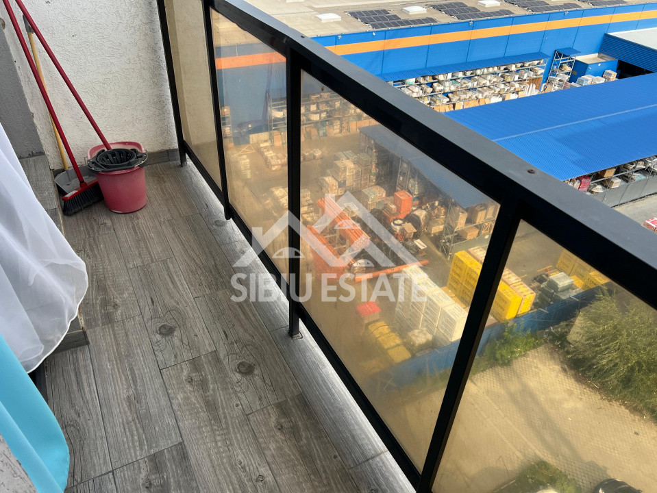 Apartament super luminos, 3 camere, 2 bai 82 mp, zona Doamna Stanca