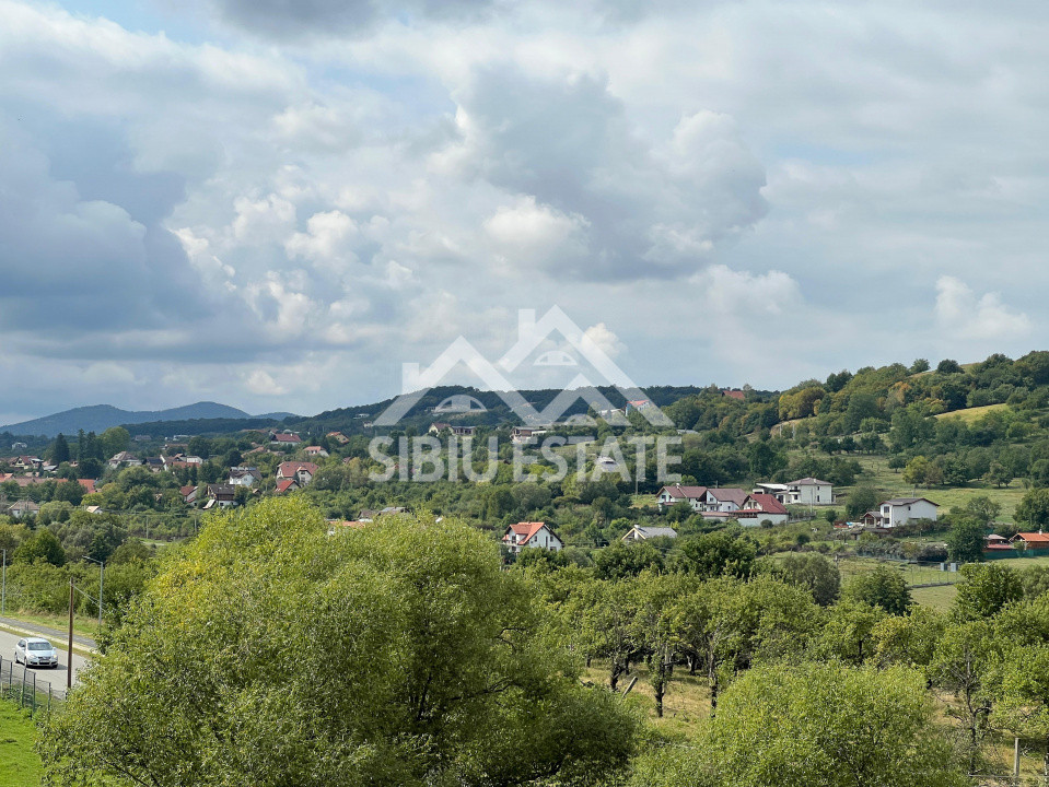 Duplex spațios cu priveliște superbă spre cetate, Cisnădie