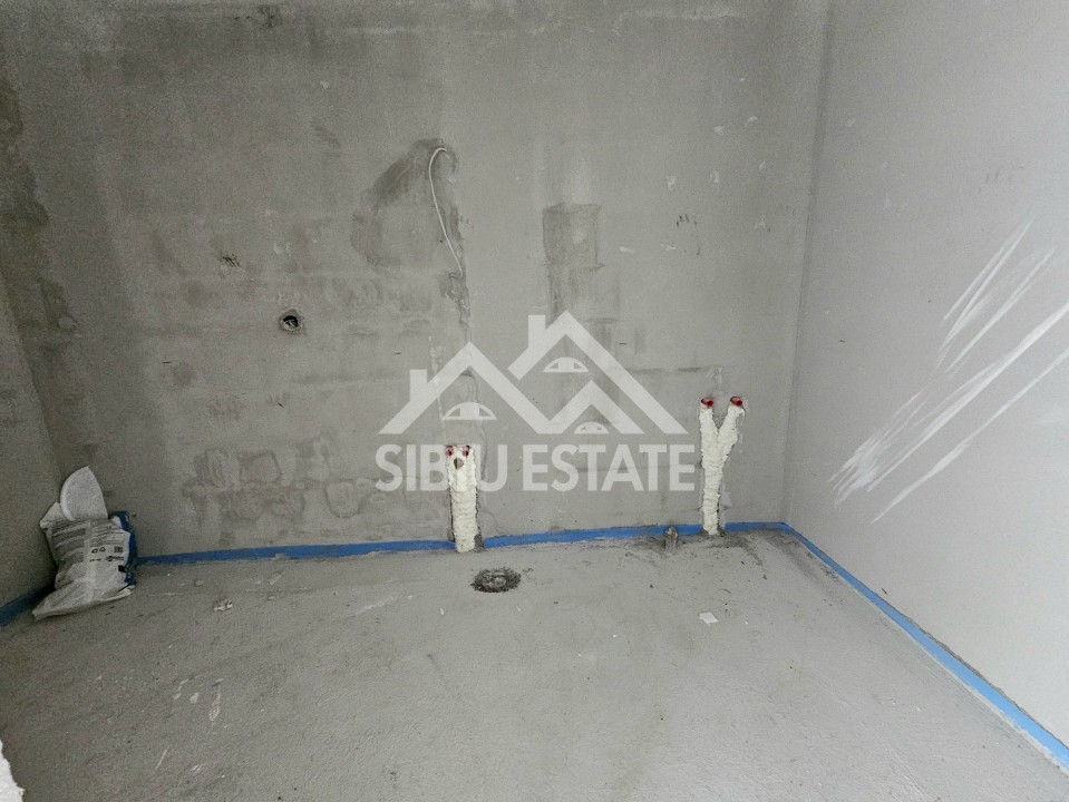 Apartament 2 camere cu balcon și parcare , Doamna Stanca 