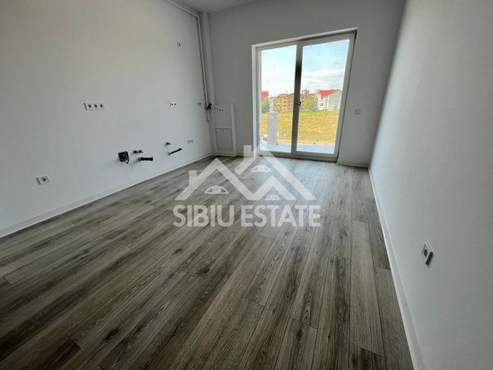 Apartament 2 camere 54 mp, balcon 8 mp si propria GRADINA de 36 mp
