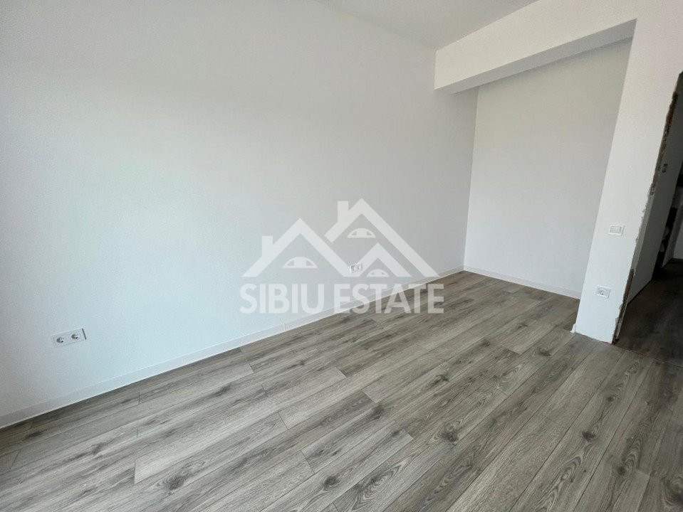Apartament 2 camere 54 mp, balcon 8 mp si propria GRADINA de 36 mp