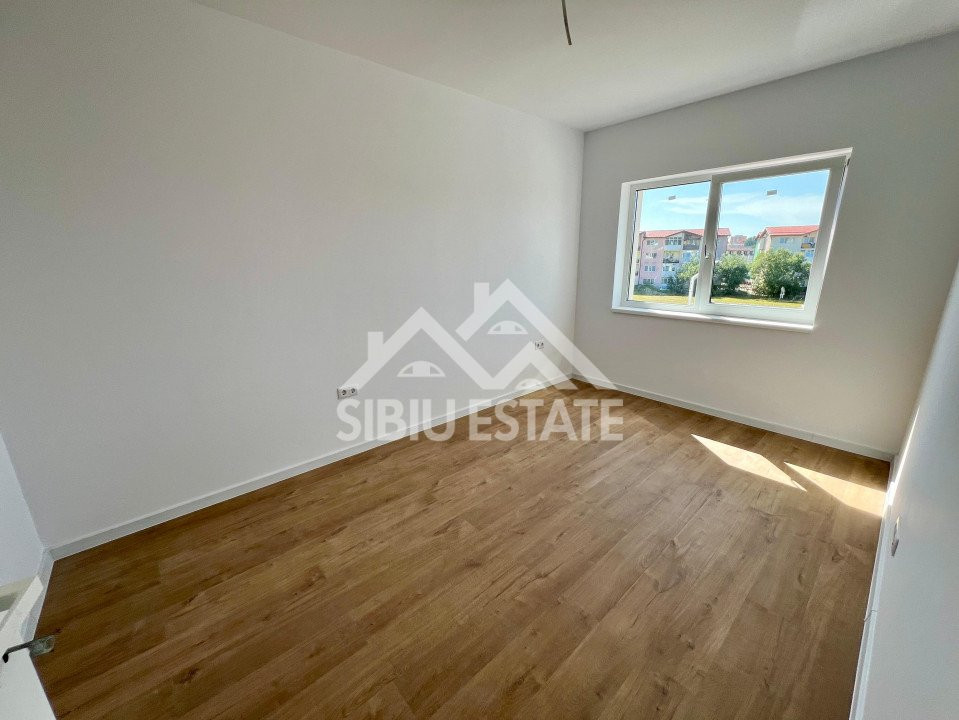 Apartament 2 camere, balcon, boxa depozitare, parcare,  Brana etaj 1 