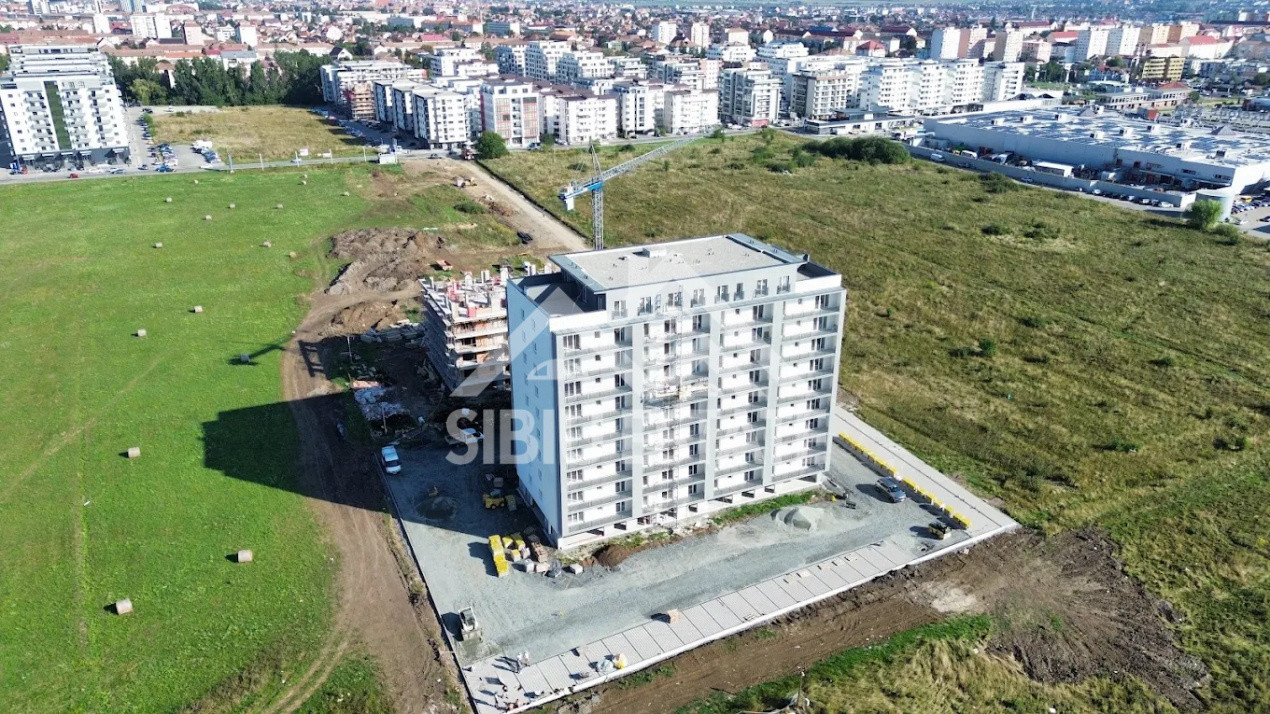 Apartament 3 camere, cu balcon si parcare, langa Shopping City