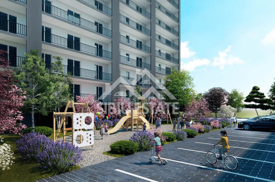 Apartament 3 camere, cu balcon si parcare, langa Shopping City