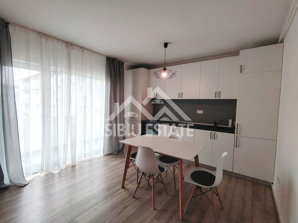 Apartament de inchiriat 3 camere,2 bai zona Calea Cisnadiei-Simpa