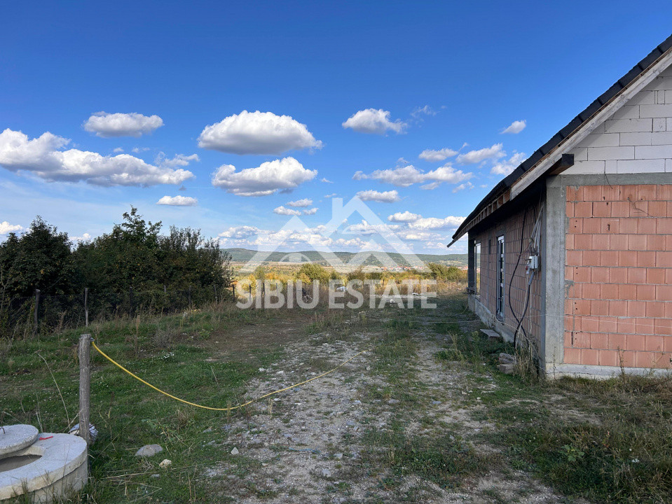 Casa 130 mp, teren 2800 mp, priveliște superbă – Marginimea Sibiului