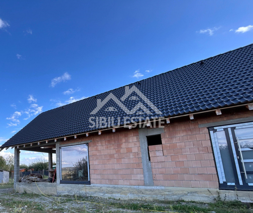 Casa 130 mp, teren 2800 mp, priveliște superbă – Marginimea Sibiului