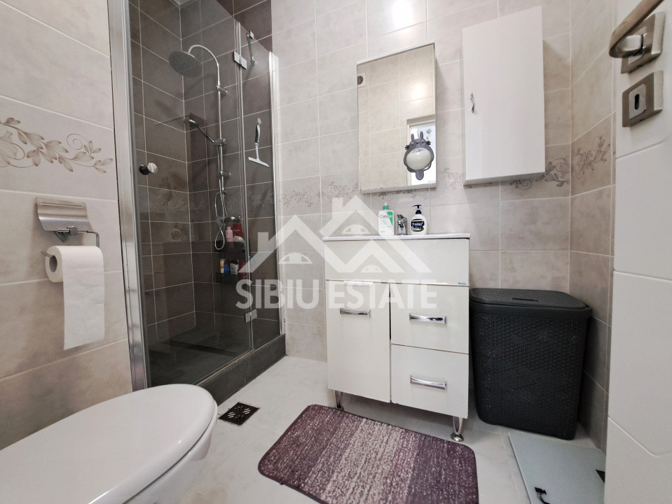 Apartament 3 camere 2 bai, Selimbar Brana  2 parcari