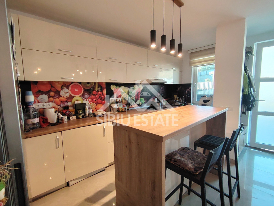 Casa la pret de apatrament 4 camere 2 bai