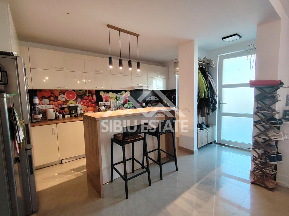 Casa la pret de apatrament 4 camere 2 bai