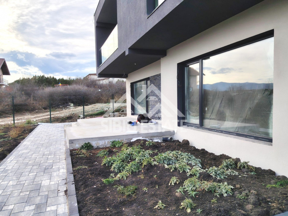 Casa noua Sibiu, Selimbar  teren 790 mp, garaj dublu, terase