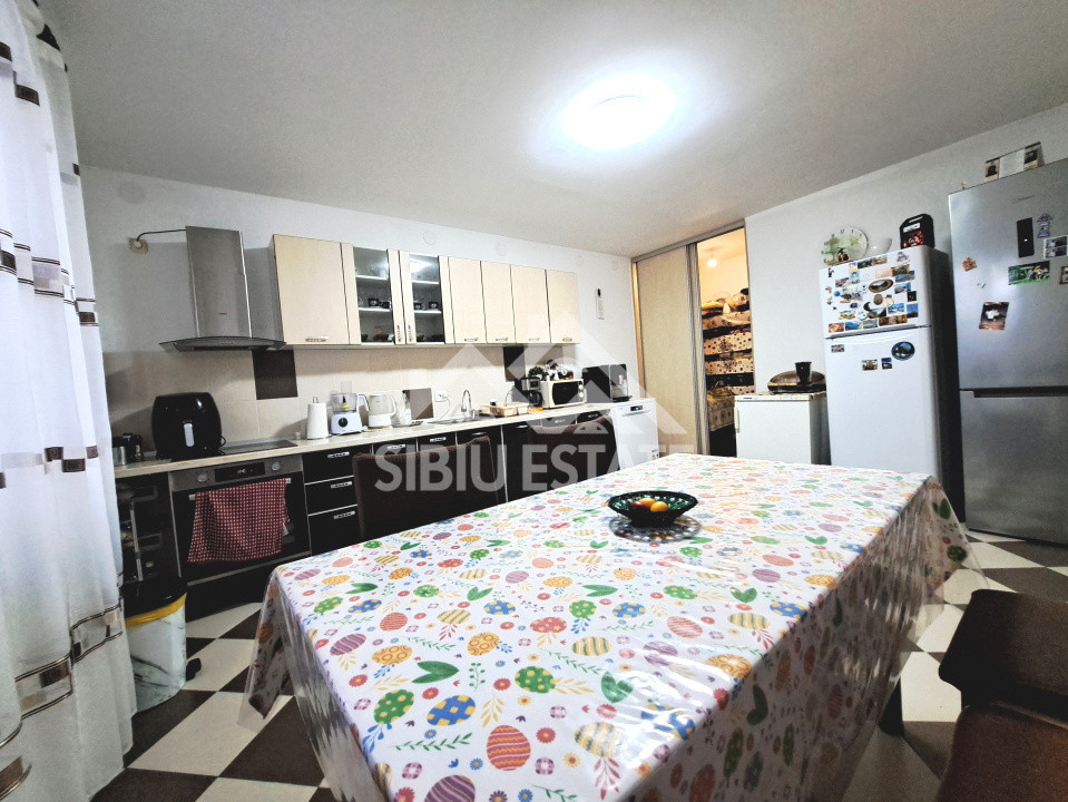 Casa Selimbar, pivnita mare, dormitor la parter