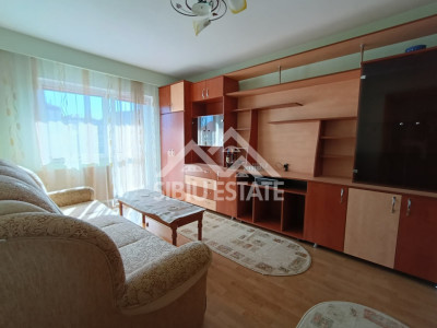 Apartament de vanzare cu 3 camere, decomandat, 2 balcoane, pivnita - 55 mp