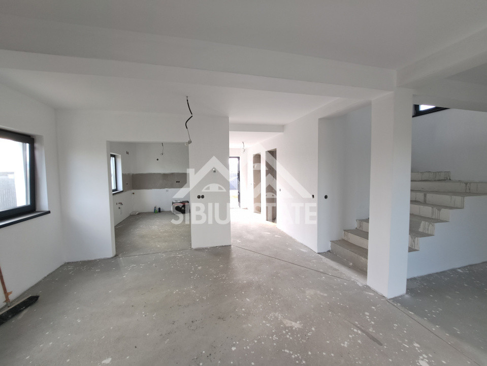 Casa Sibiu, Cristian 4 camere, 2 bai, Casa intabulata