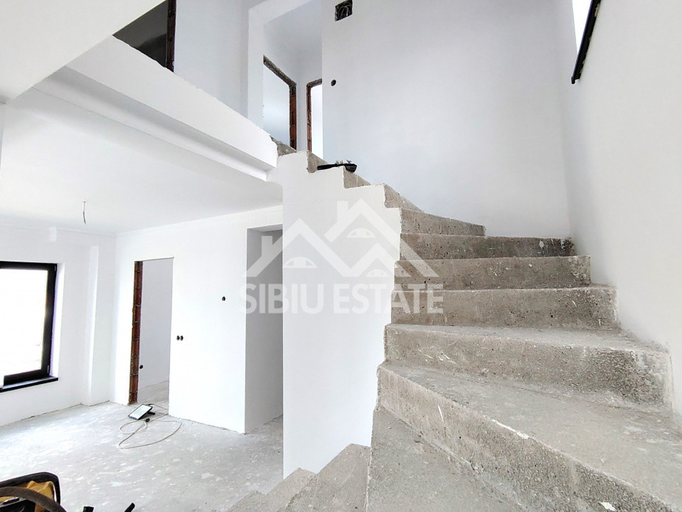 Casa Sibiu, Cristian 4 camere, 2 bai, Casa intabulata