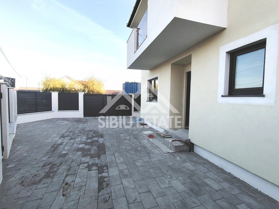 Casa Sibiu, Cristian 4 camere, 2 bai, Casa intabulata