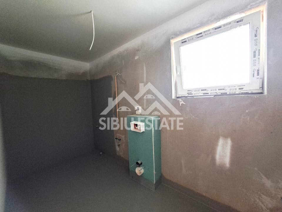 Casa Selimbar 4 camere, 2 bai, terasa, curte cu filigorie