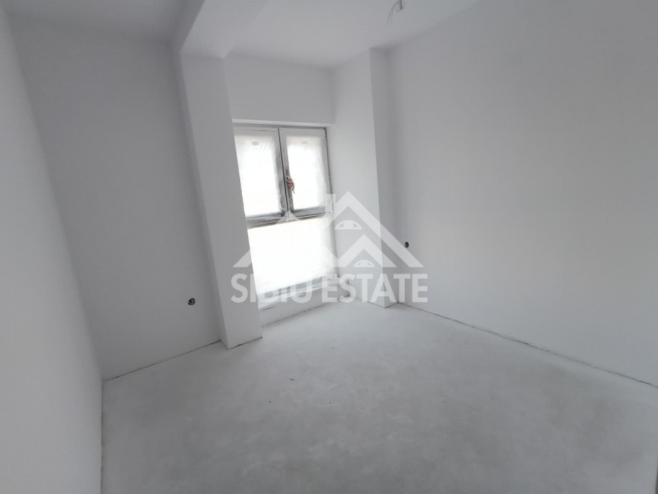 Apartament 3 camere de vânzare ,Doamna Stanca, Sibiu, parcare inclusa