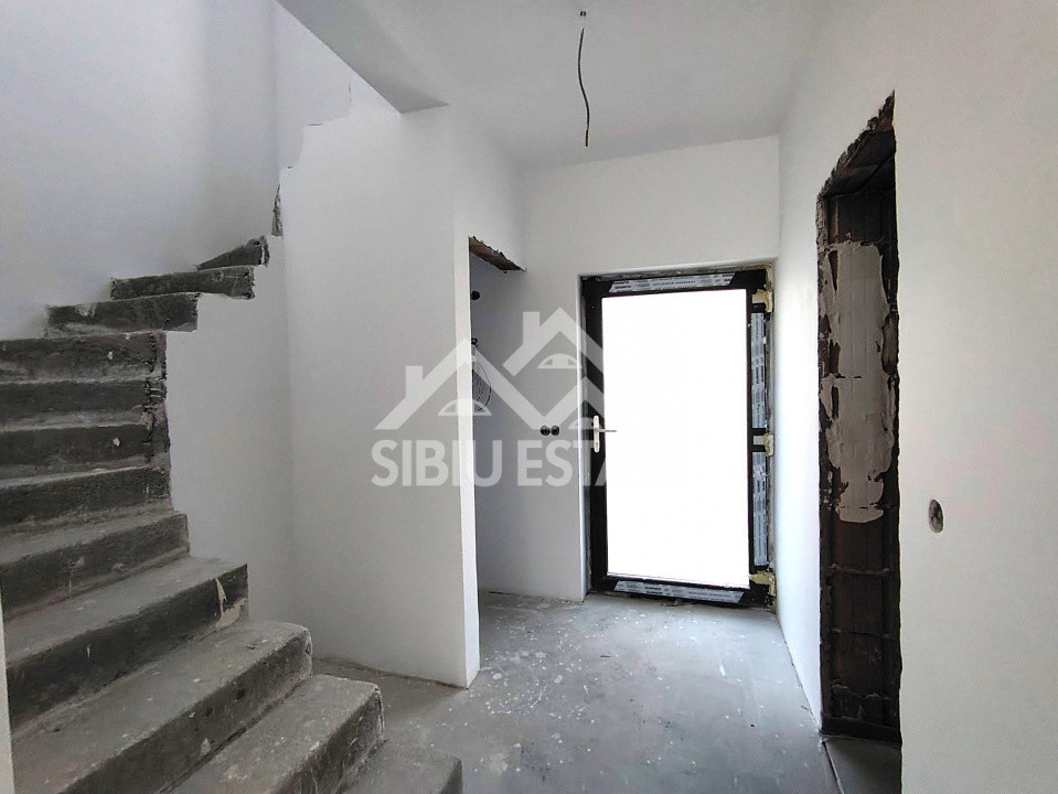 Casa noua cu carport, 4 camere, 3 bai, Sibiu Selimbar