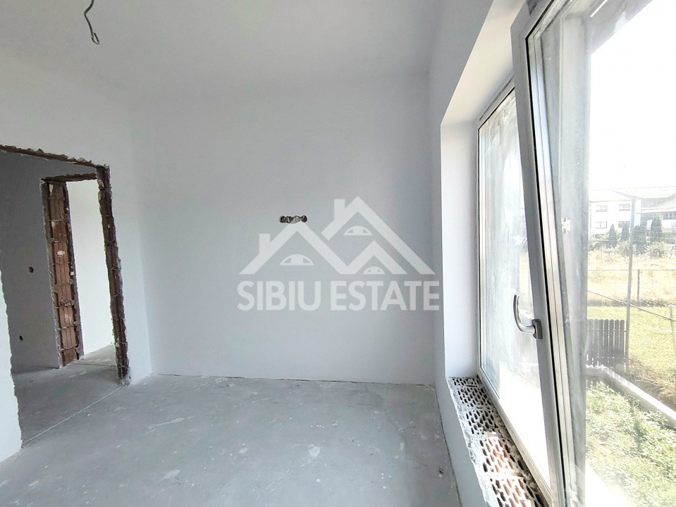 Casa noua cu carport, 4 camere, 3 bai, Sibiu Selimbar