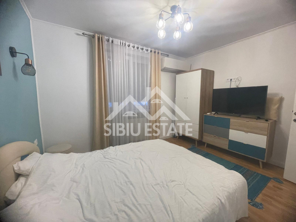 Apartament de inchiriat, cu 2 camere- zona Centrala, mobilat si utilat 