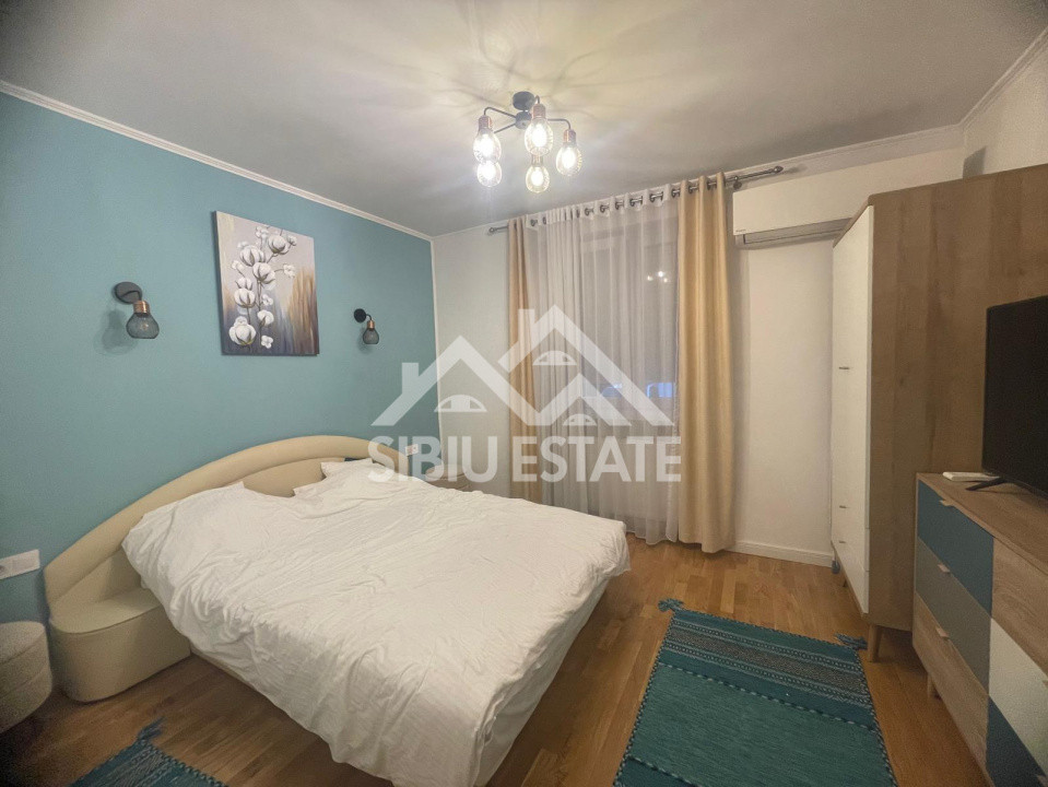 Apartament de inchiriat, cu 2 camere- zona Centrala, mobilat si utilat 