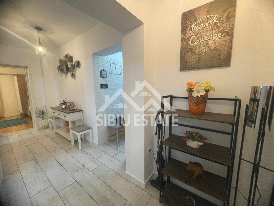 Apartament de inchiriat, cu 2 camere- zona Centrala, mobilat si utilat 