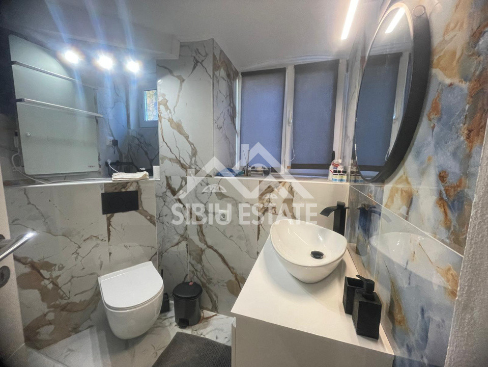 Garsonieră modernă, de vanzare, ultracentral–ideală pentru locuit sau investitie