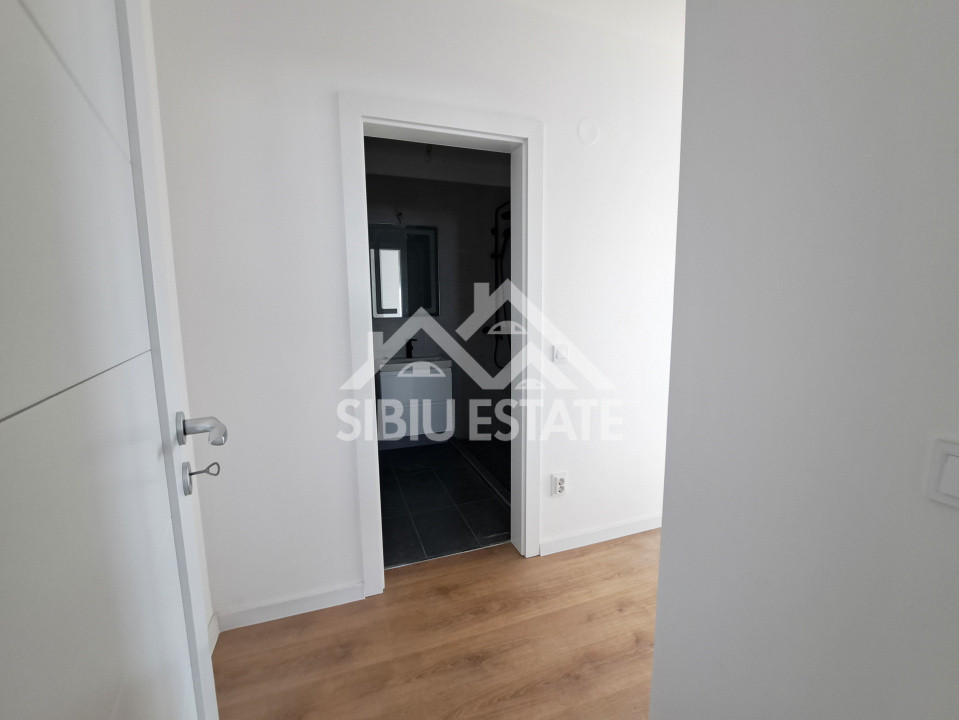 Apartament 4 camere, 2 bai bloc nou cu lift si parcare