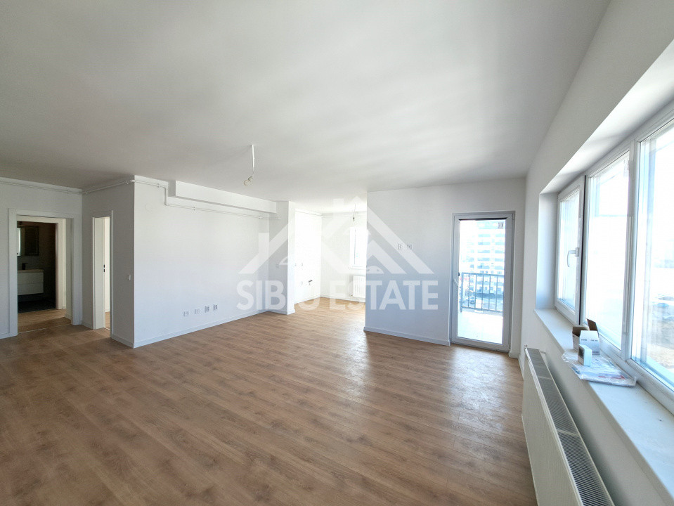 Apartament 4 camere, 2 bai bloc nou cu lift si parcare