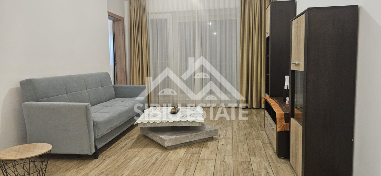 Apartament de inchiriat cu  3 camere,balcon, loc de parcarare, mobilat si utilat