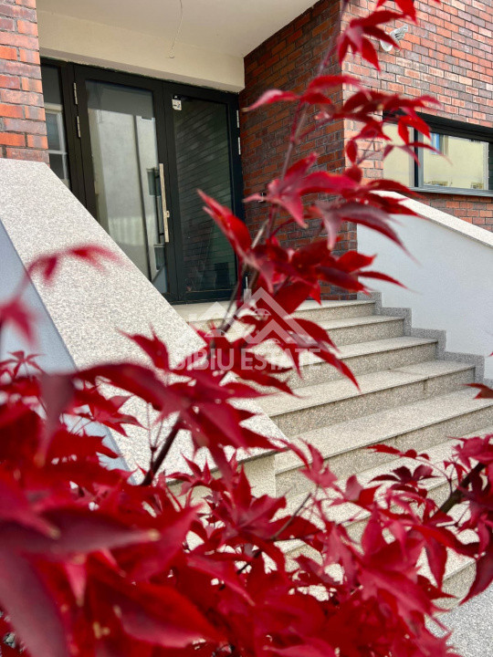 Apartament 3 camere, 2 bai Sibiu central Imobil Top lift garaj boxa