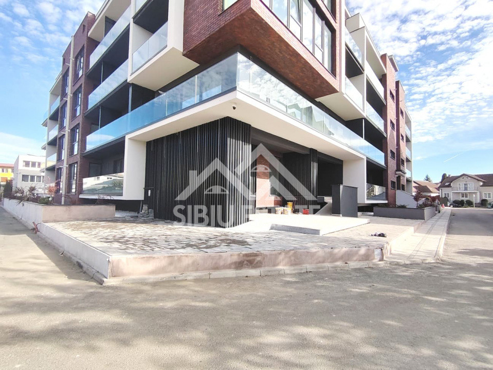 Apartament 3 camere, 2 bai Sibiu central Imobil Top lift garaj boxa