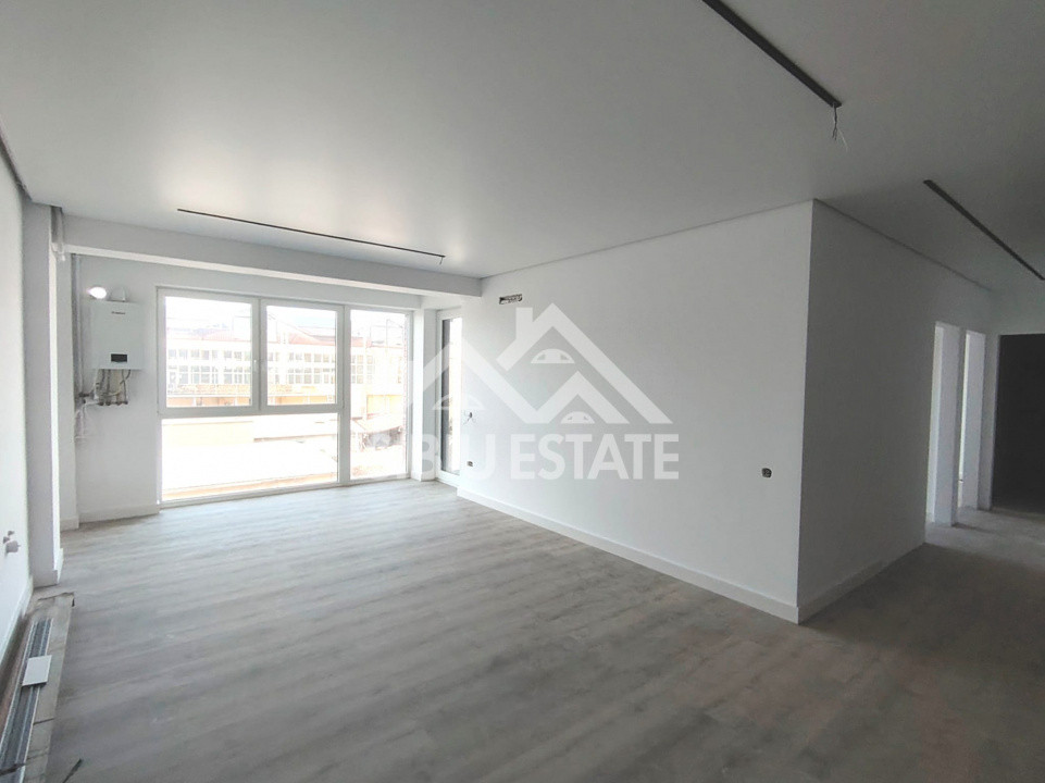 Apartament 3 camere, 2 bai Sibiu central Imobil Top lift garaj boxa