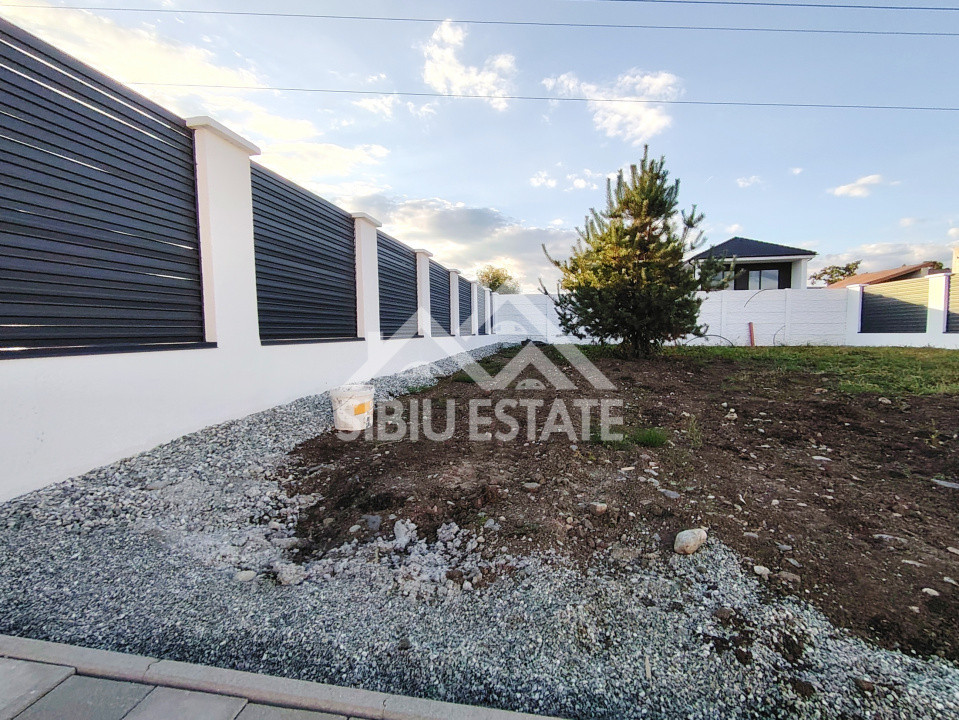 Casa noua 4 camere, 2 bai, Selimbar teren 480 mp