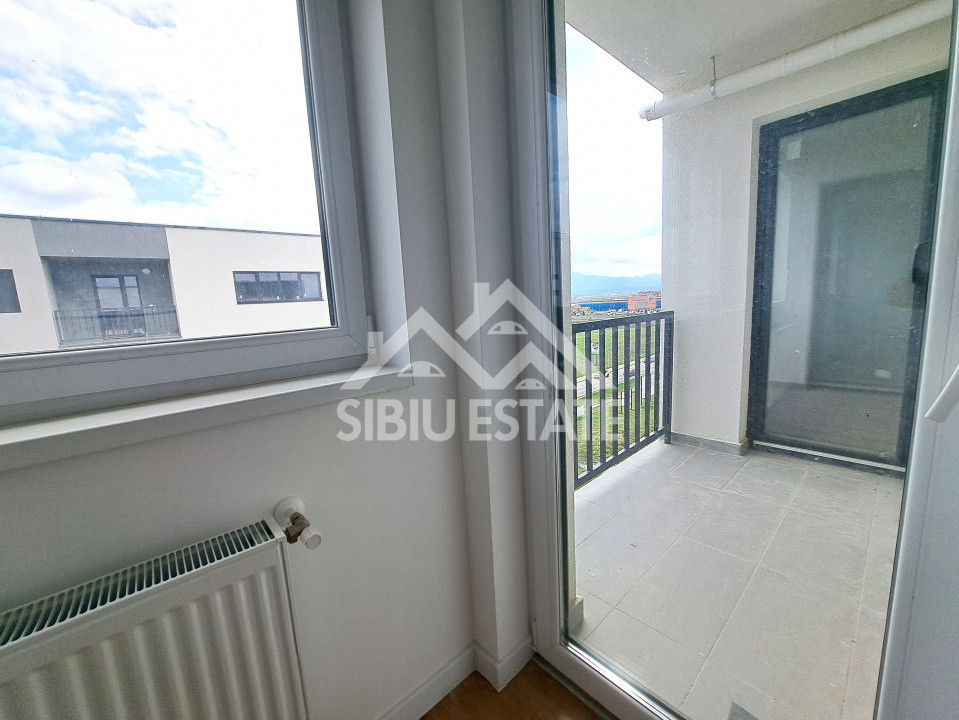 Apartament Sibiu 4 camere, 2 bai NOU lift si parcare