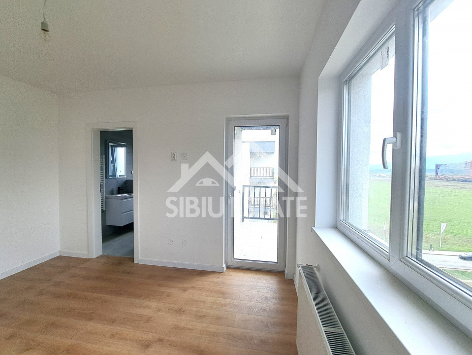 Apartament Sibiu 4 camere, 2 bai NOU lift si parcare