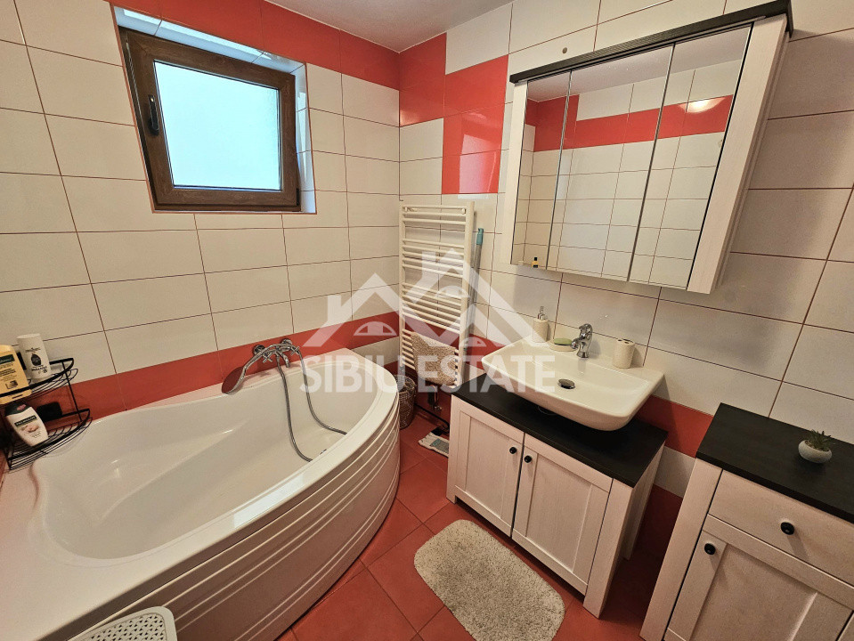 Apartament 3 camere, la vila in Selimbar