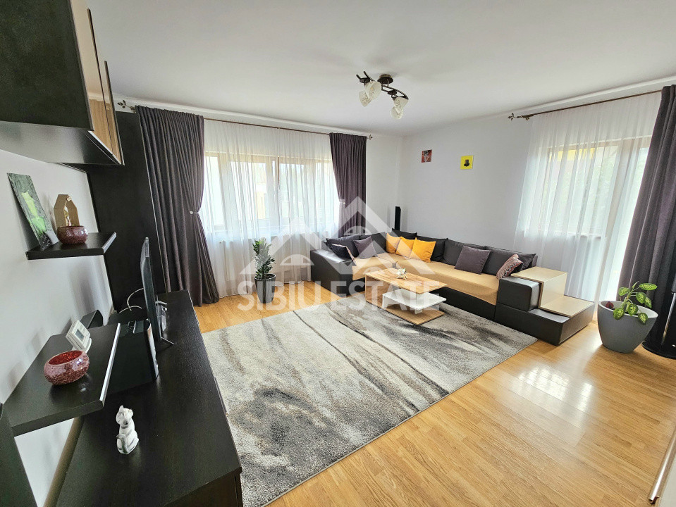 Apartament 3 camere, la vila in Selimbar