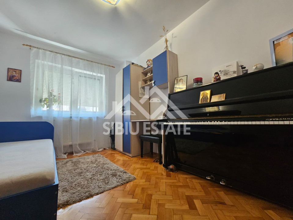 Apartament 3 camere In Sibiu, strada Siretului