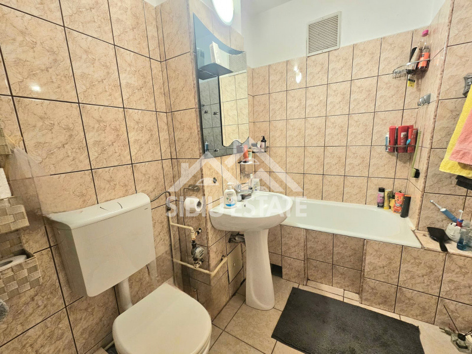 Apartament 3 camere In Sibiu, strada Siretului