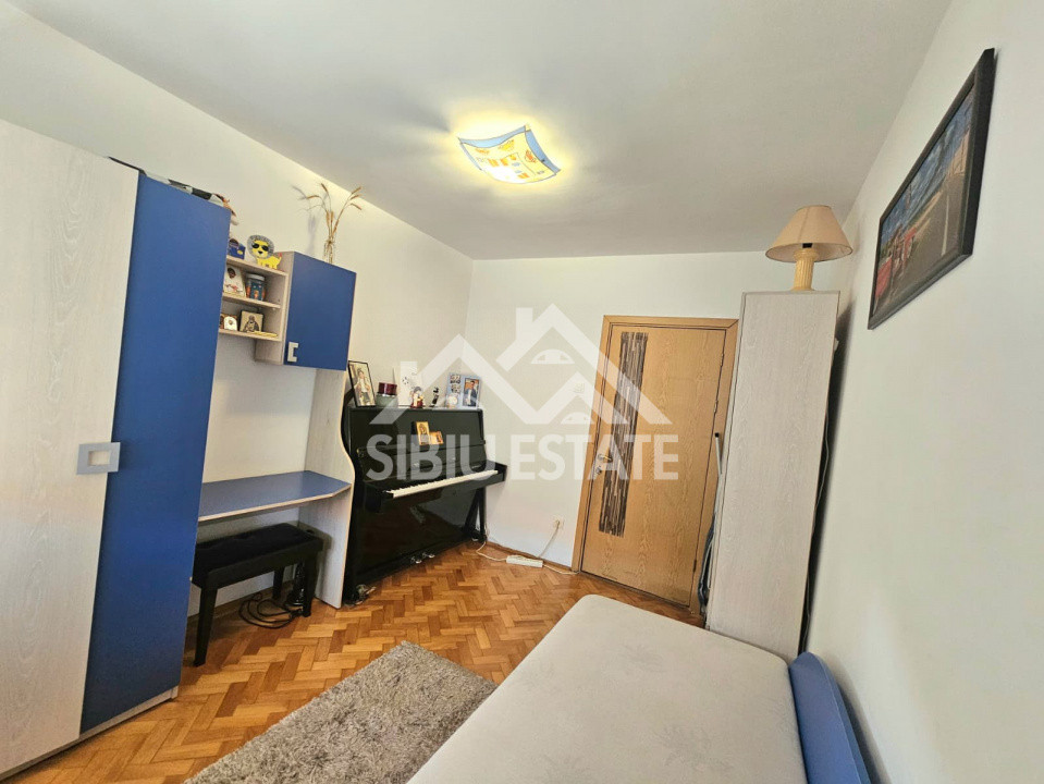 Apartament 3 camere In Sibiu, strada Siretului